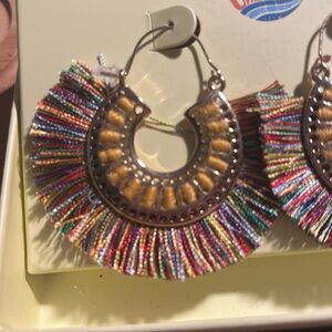 Beautiful earrings Fringe style